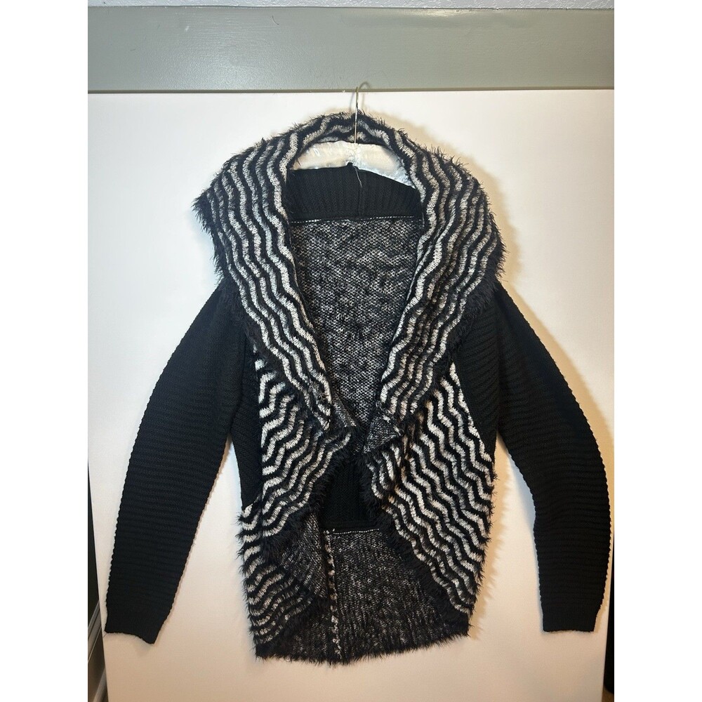 Elsea & Theodore Zebra Knit Cardigan Sweater Black White L Rose Brooch Chic Top - Picture 7 of 14